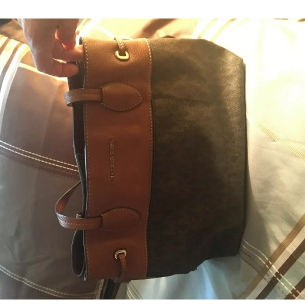 Michael Kors Brown PVC SIGNATURE Marina tote